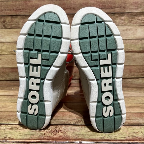 Sorel White Explore Carnival Winter Boots - Picture 5 of 9